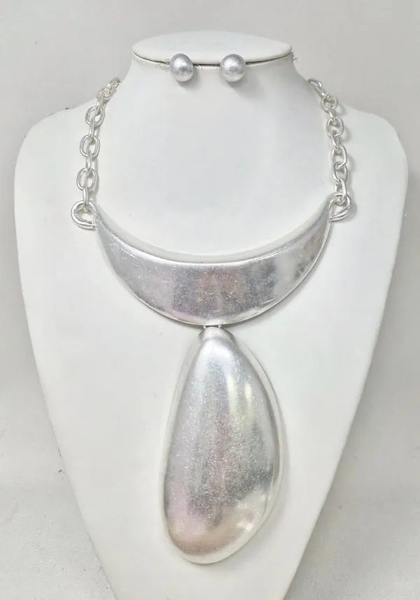 FASHION SILVER NECKLACE WITH EARRINGS (JN11355 MS) sold by Oh My Jewelry