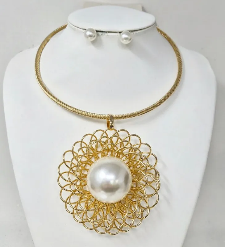 FASHION GOLD PEARL NECKLACE (JN11341 GCR) made by Oh My Jewelry