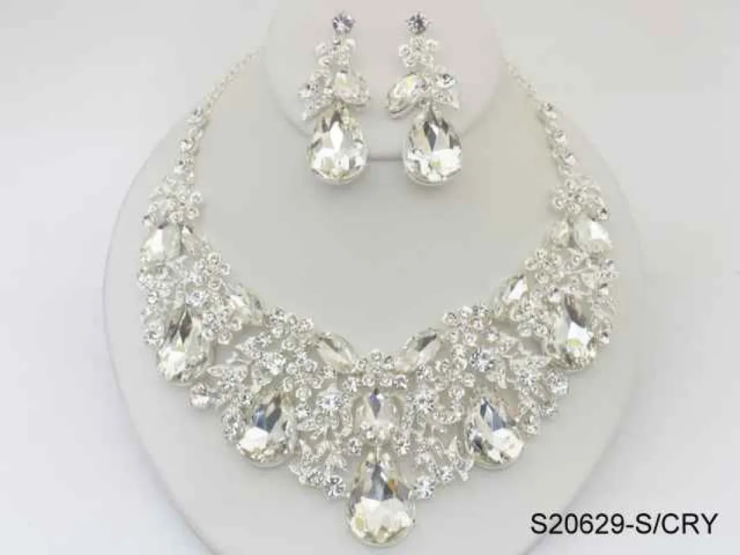 FASHION NECKLACE WITH EARRINGS (20629 (SCRY) made by Oh My Jewelry