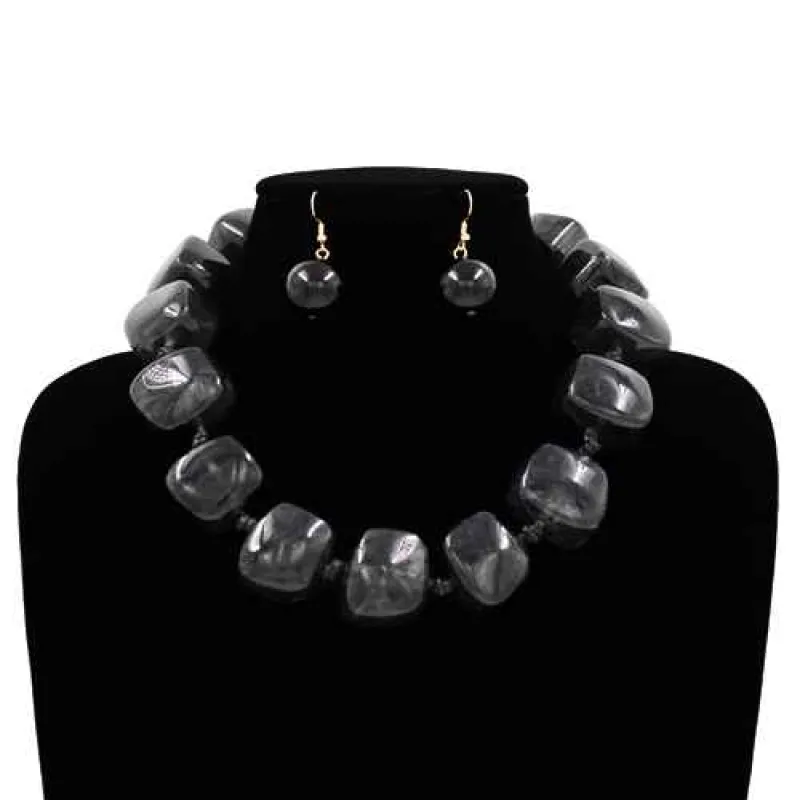 FASHION NECKLACE WITH EARRINGS (KS2225 BK) made by Oh My Jewelry