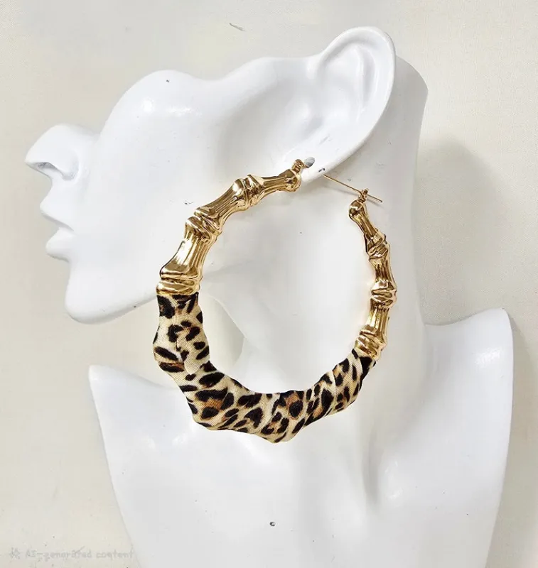 LARGE HOOP EARRINGS (JE10424 GLE) made by Oh My Jewelry