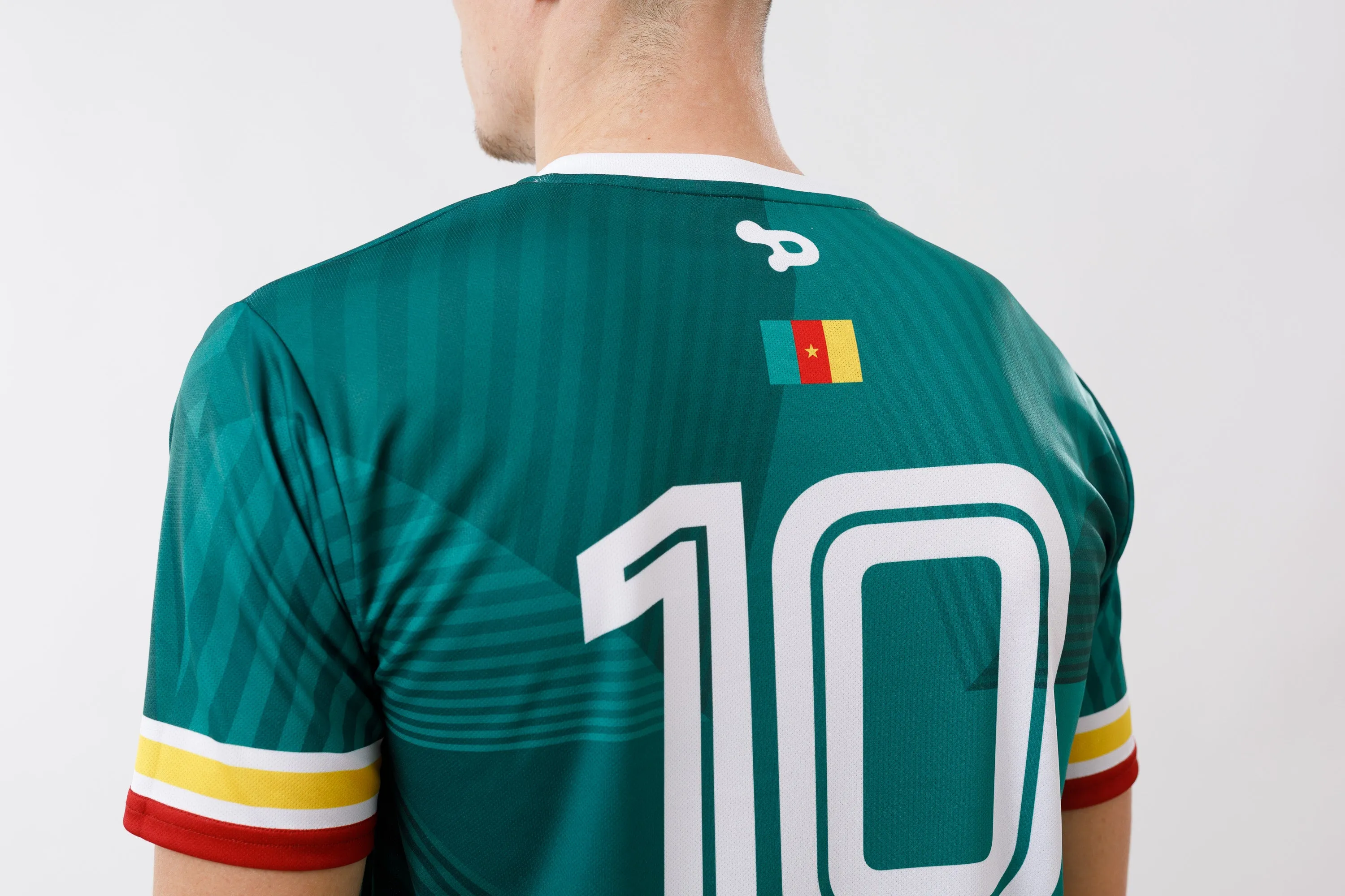 Ronaldinho Cameroon Jersey/Camisa Replica sold by DRYWORLD product image thumbnail 4