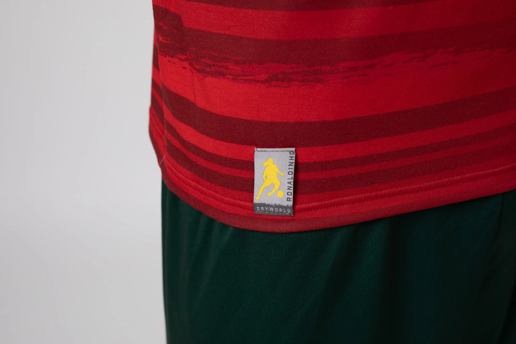 Ronaldinho Iran Jersey/Camisa sold by DRYWORLD product image thumbnail 5