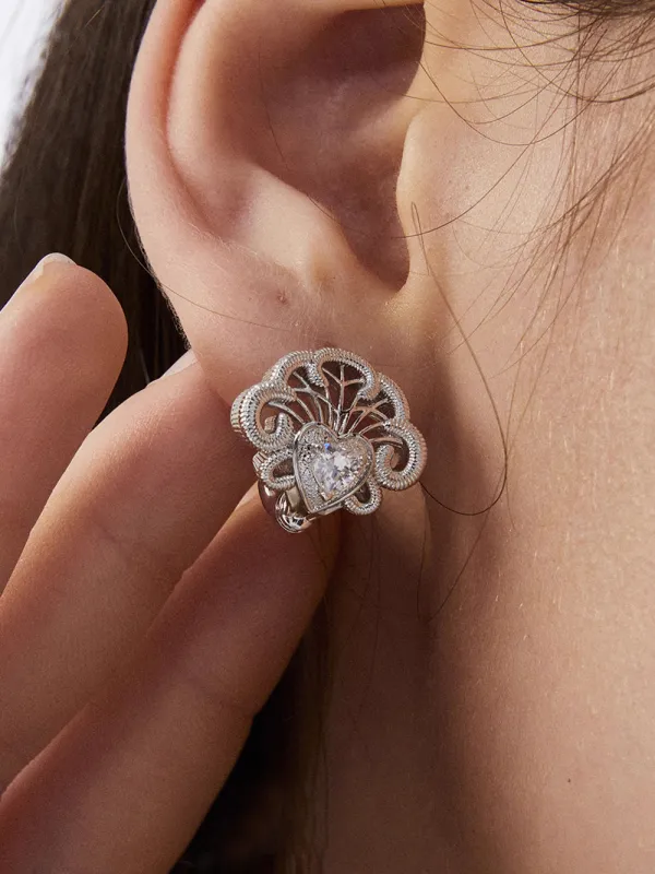 MUKTANK×SUN HUNTERLace key ear cuff sold by Muzkin