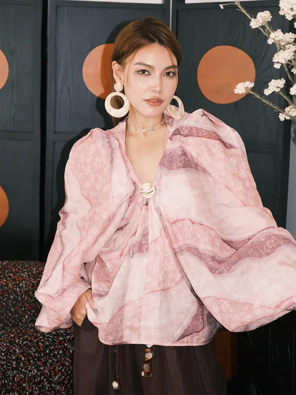 MUKZIN“Capsule Collection”Pink-toned Ombre Lantern Sleeve Blouse sold by Muzkin