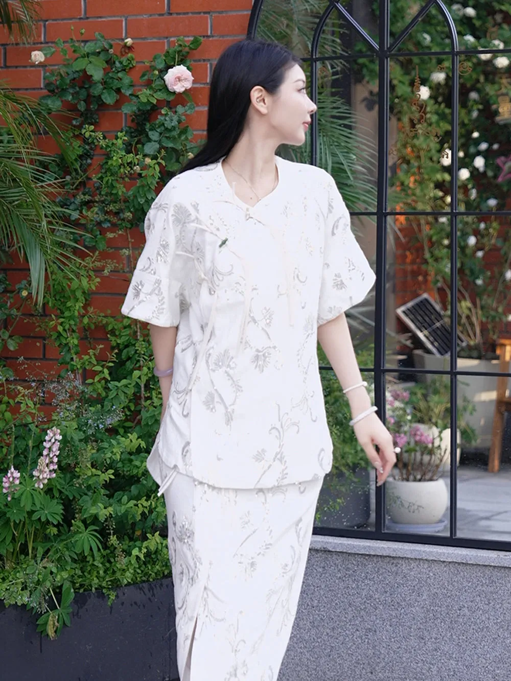 MUKZIN "Ode to the New Summer" Handmade Sequin Chinese-style Midi Skirt sold by Muzkin product image thumbnail 3