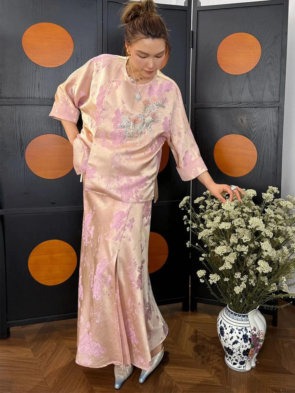 MUKZIN“Capsule Collection”Pink Chinese-style printed midi skirt sold by Muzkin product image thumbnail 4