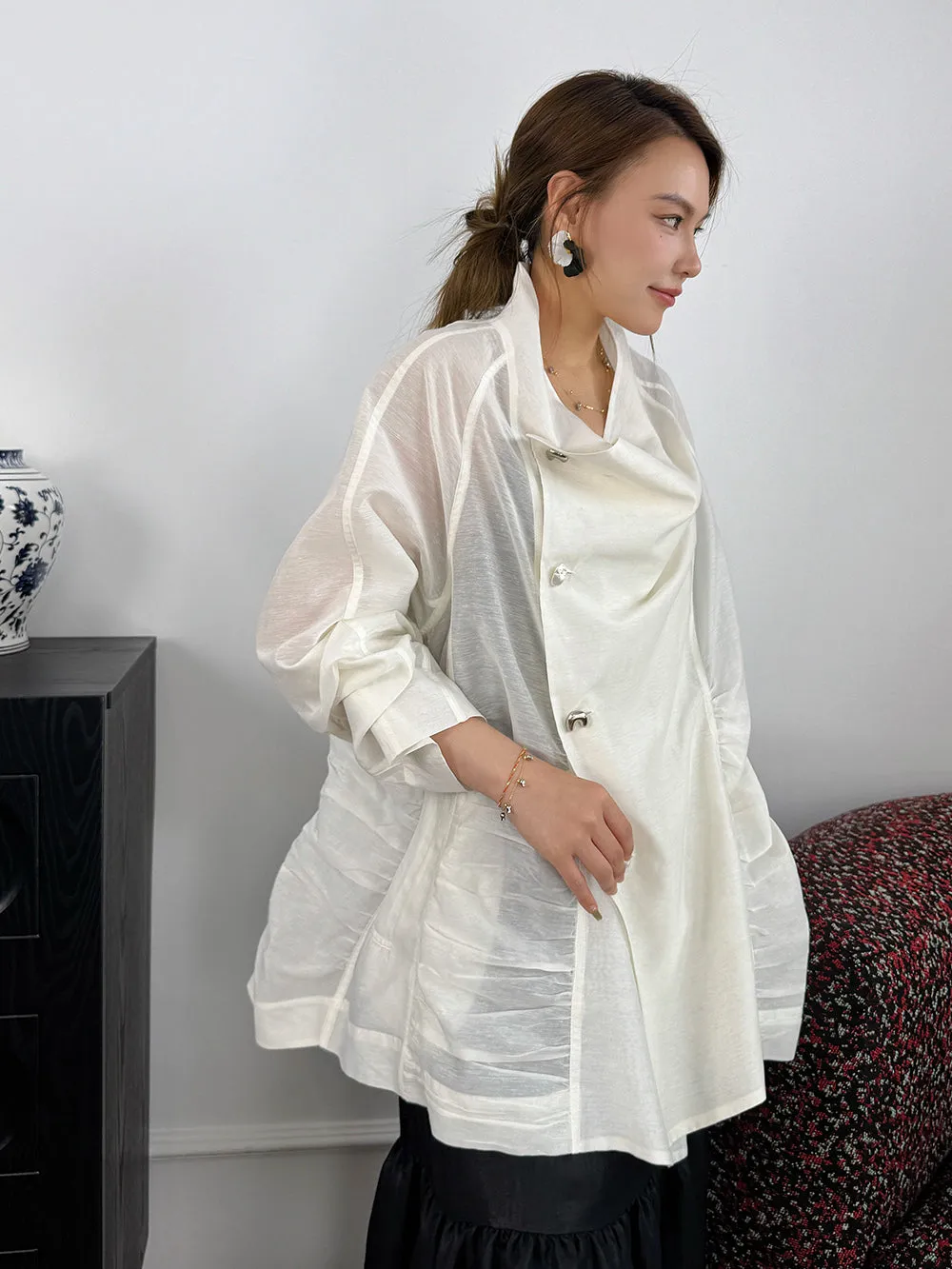 MUKZIN“Capsule Collection”White loose-fitting thin shirt sold by Muzkin