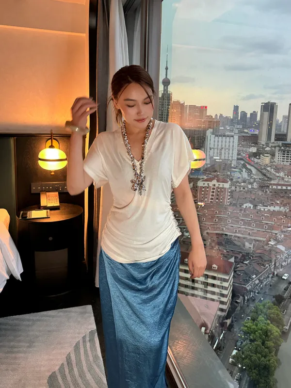 MUKZIN“Capsule Collection”Slimming elegant T-shirt sold by Muzkin