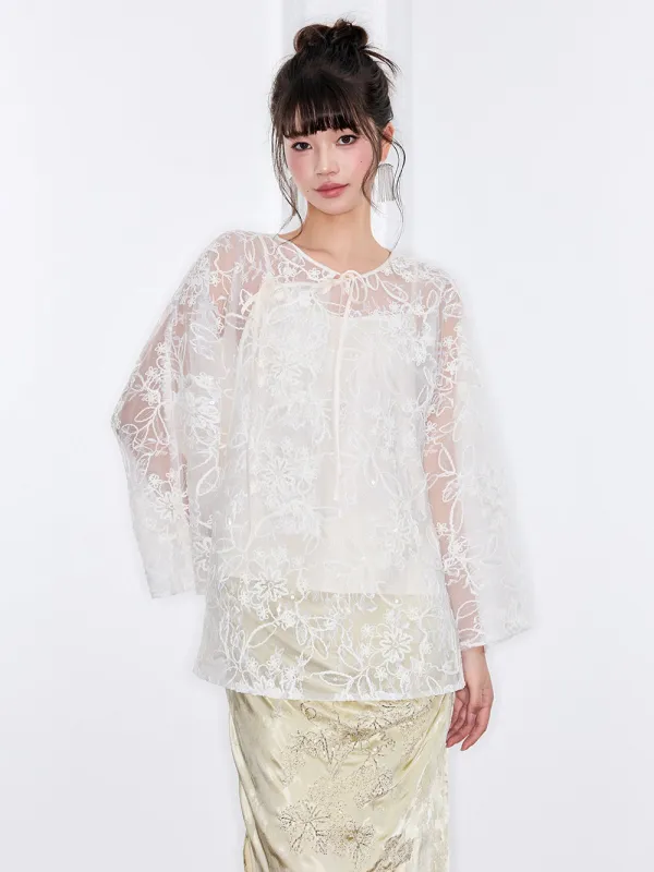 Mukzin "Ode To The New Summer"White Lace Embroidered Loose Top sold by Muzkin