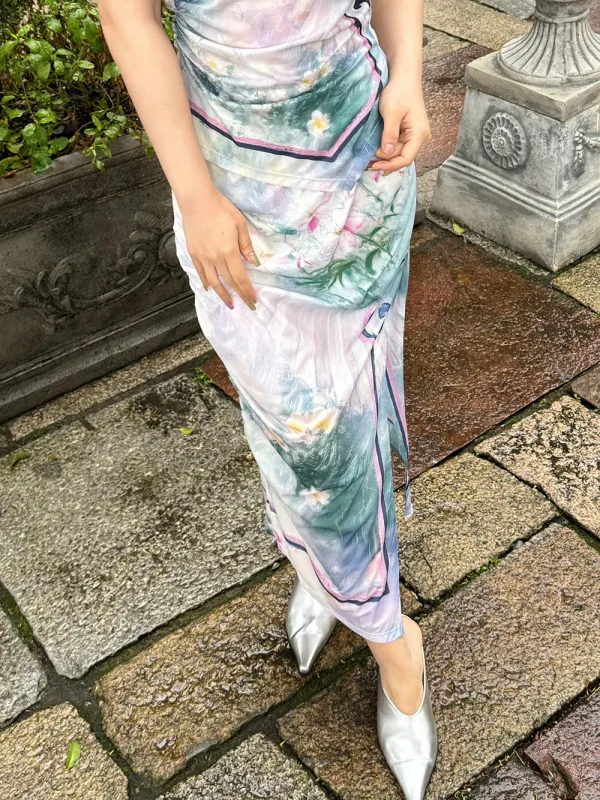 Mukzin“Capsule Collection”Half Skirt Of The "Moonlight Over The Lotus Pond" Suit sold by Muzkin