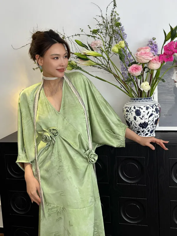 Mukzin“Capsule Collection”New Chinese-Style Fashionable Waist-Tightening And Slimming Printed Retro V-Neck Dress sold by Muzkin