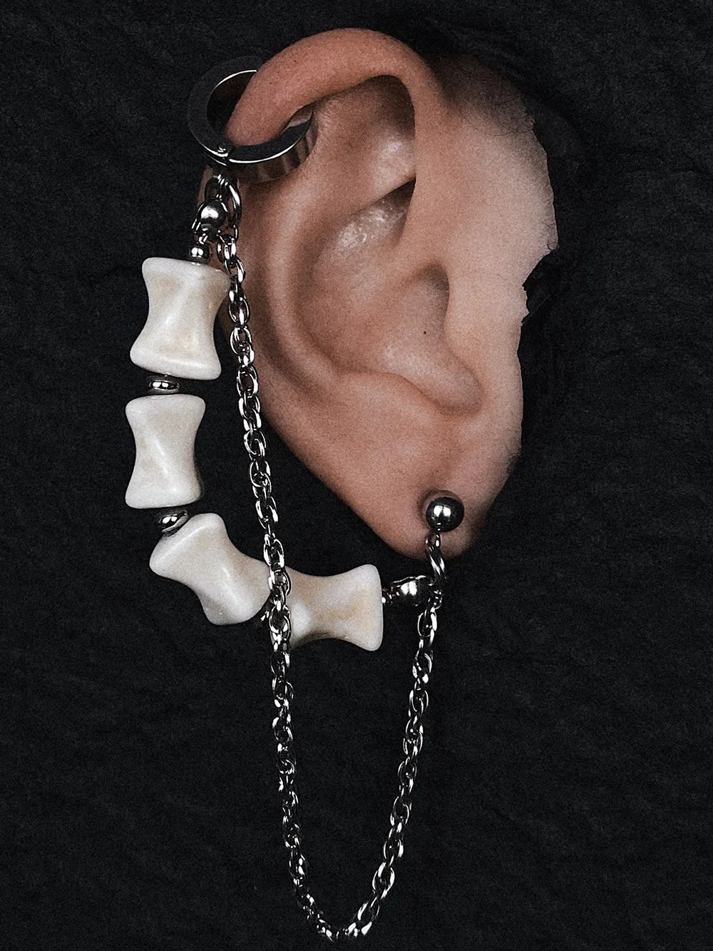 MUKTANK×DARK DREAM Wasteland-style Integrated Earrings Decorated with Beaded Chains in The Shape of Bones sold by Muzkin