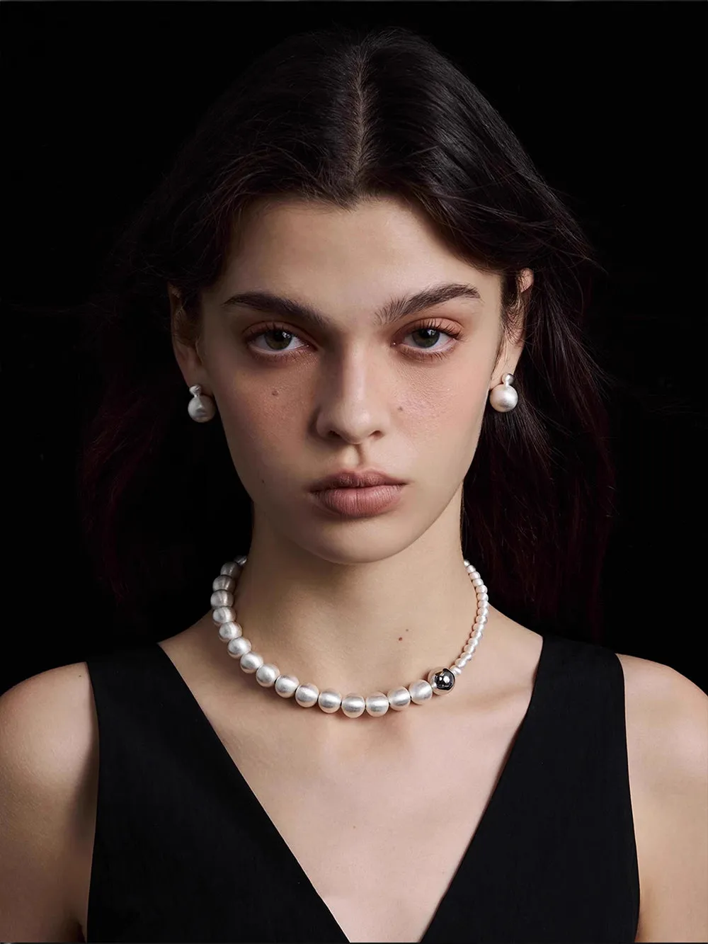 MUKTANK × SUN HUNTER Wire - drawn Gravitational Ball Necklace sold by Muzkin product image thumbnail 2