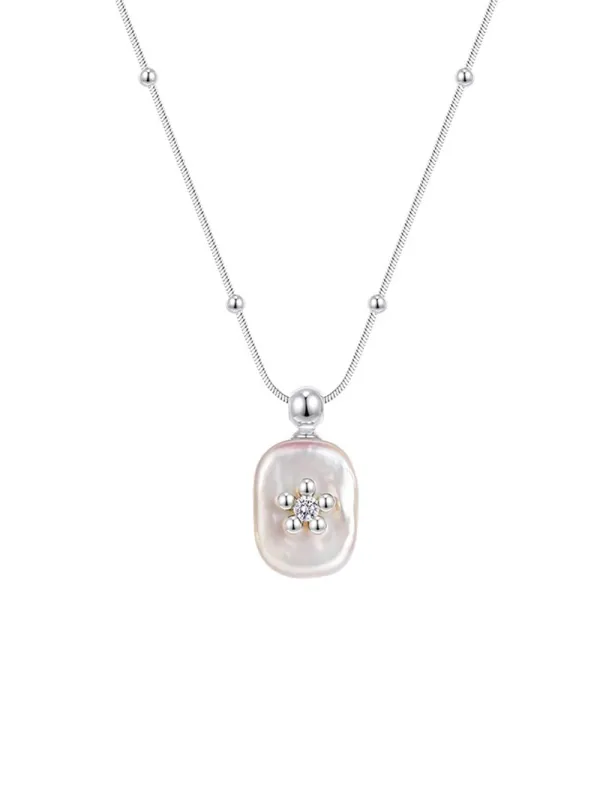 MUKTANK x SUN HUNTER Rectangular Freshwater Pearl Necklace sold by Muzkin
