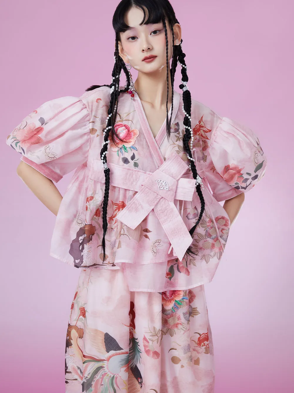 MUKZIN V-neck Bow Puff Sleeve Print Retro Elegant T-shirts sold by Muzkin product image thumbnail 2