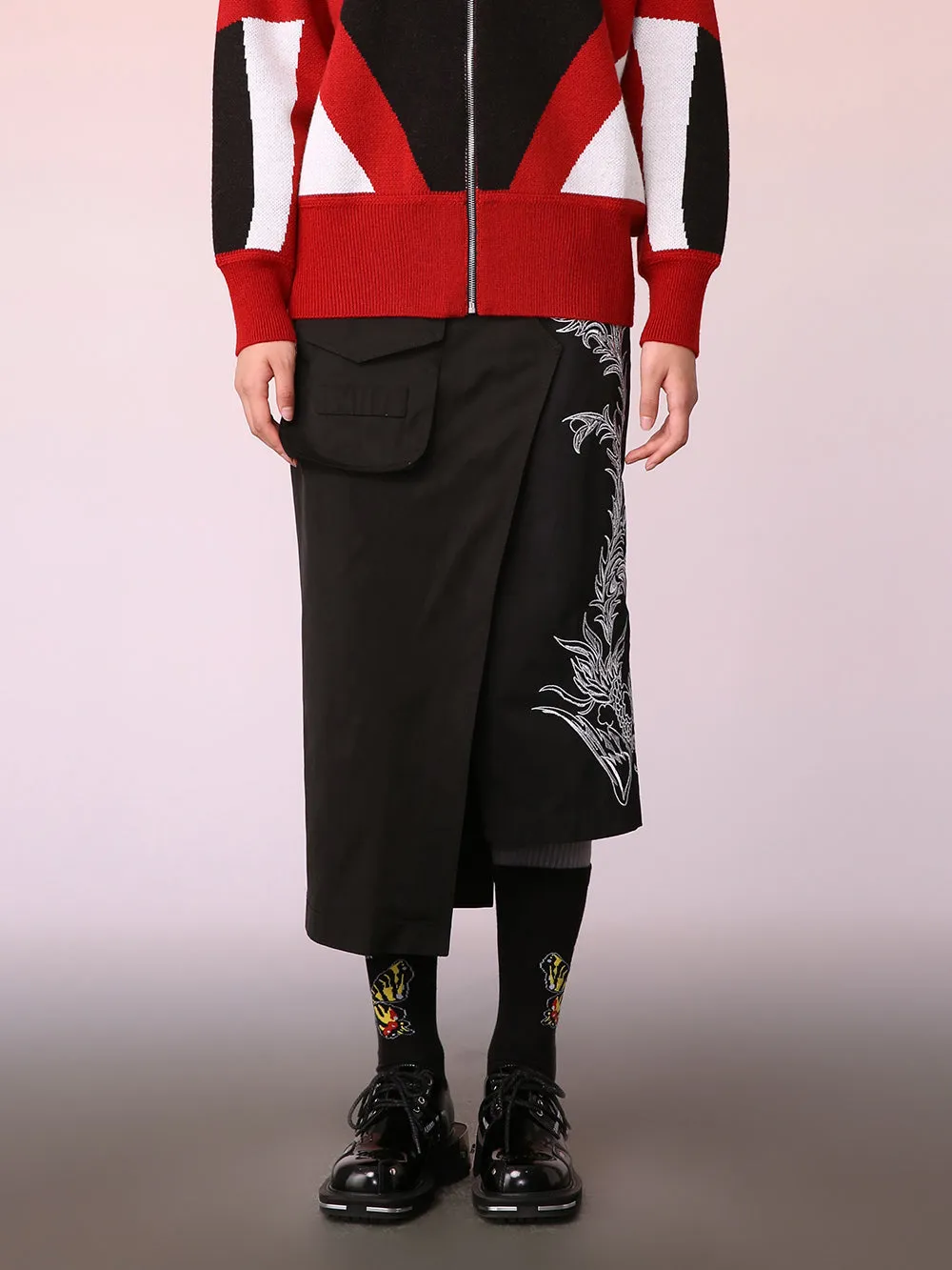 MUKZIN Black Embroidered Pattern Cargo Skirt sold by Muzkin