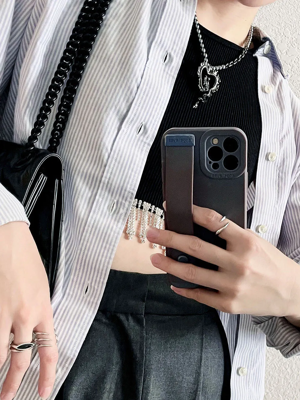 MUKTANK x Mandarin Zan Club Swimming Dragon in the Abyss Black Pearl Necklace sold by Muzkin product image thumbnail 4