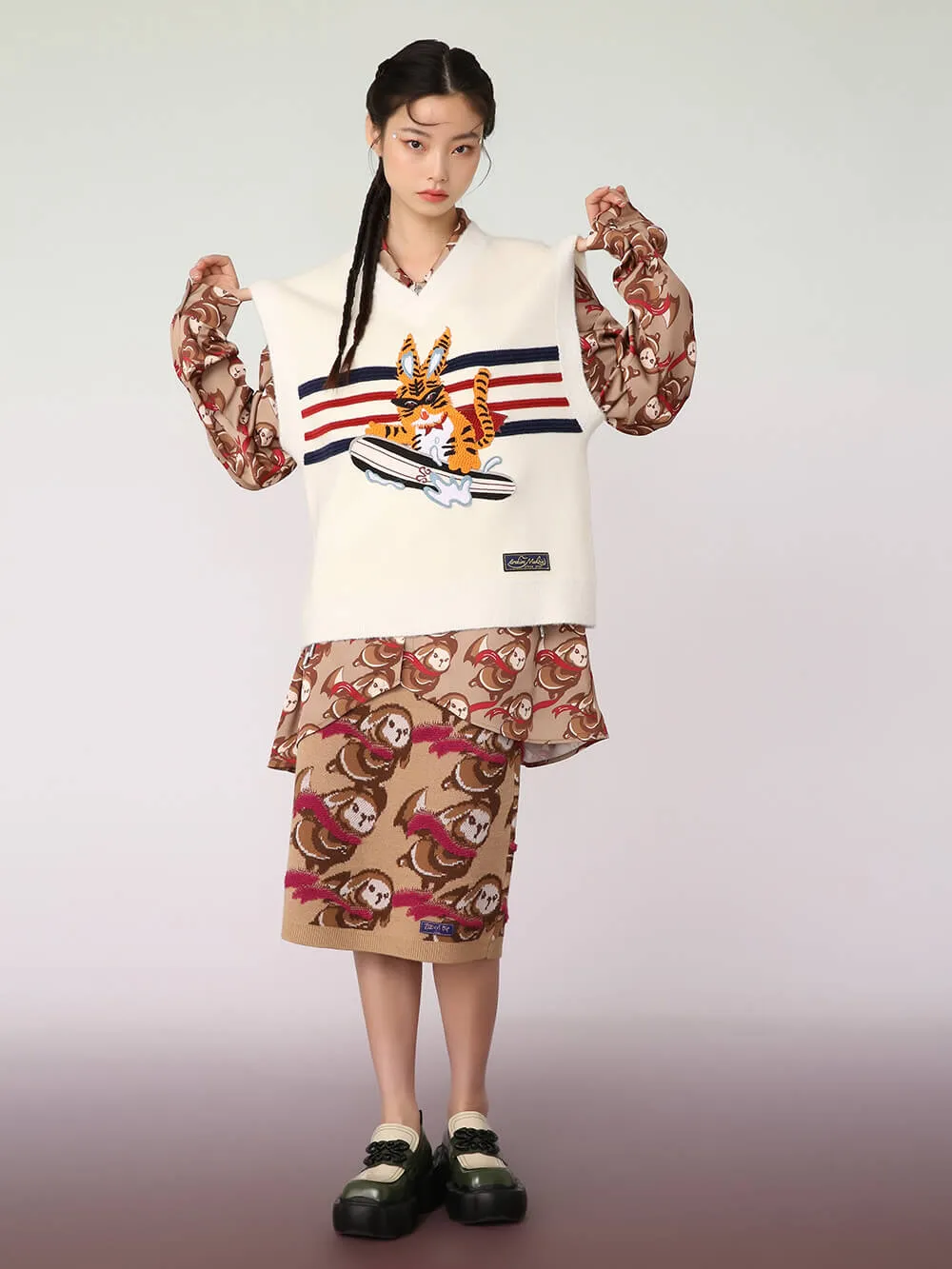 MUKZIN White Artists Joint Vest sold by Muzkin product image thumbnail 5