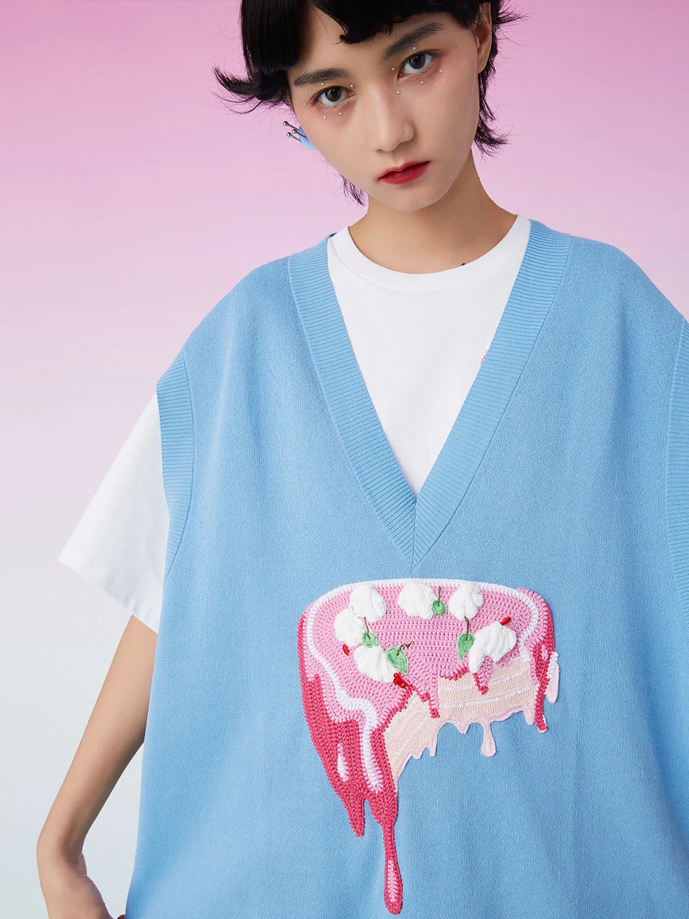 MUKZIN Knit Patched Oversize Blue Tank Top sold by Muzkin product image thumbnail 4