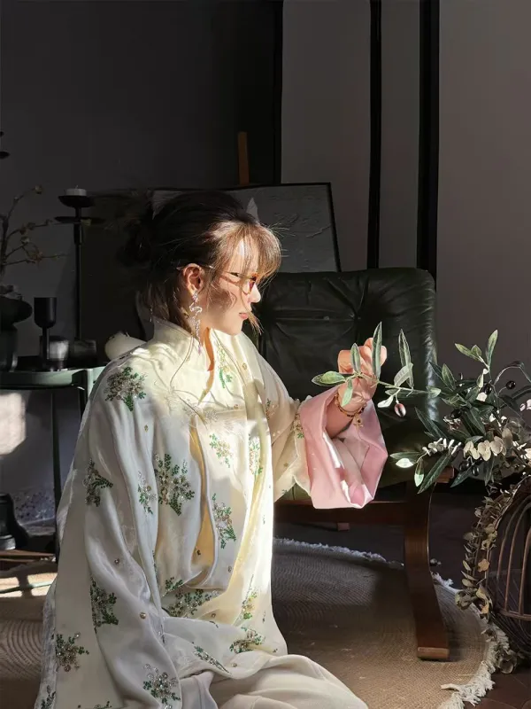 MUKZIN AangHua New Chinese - style Velvet Cape Coat sold by Muzkin