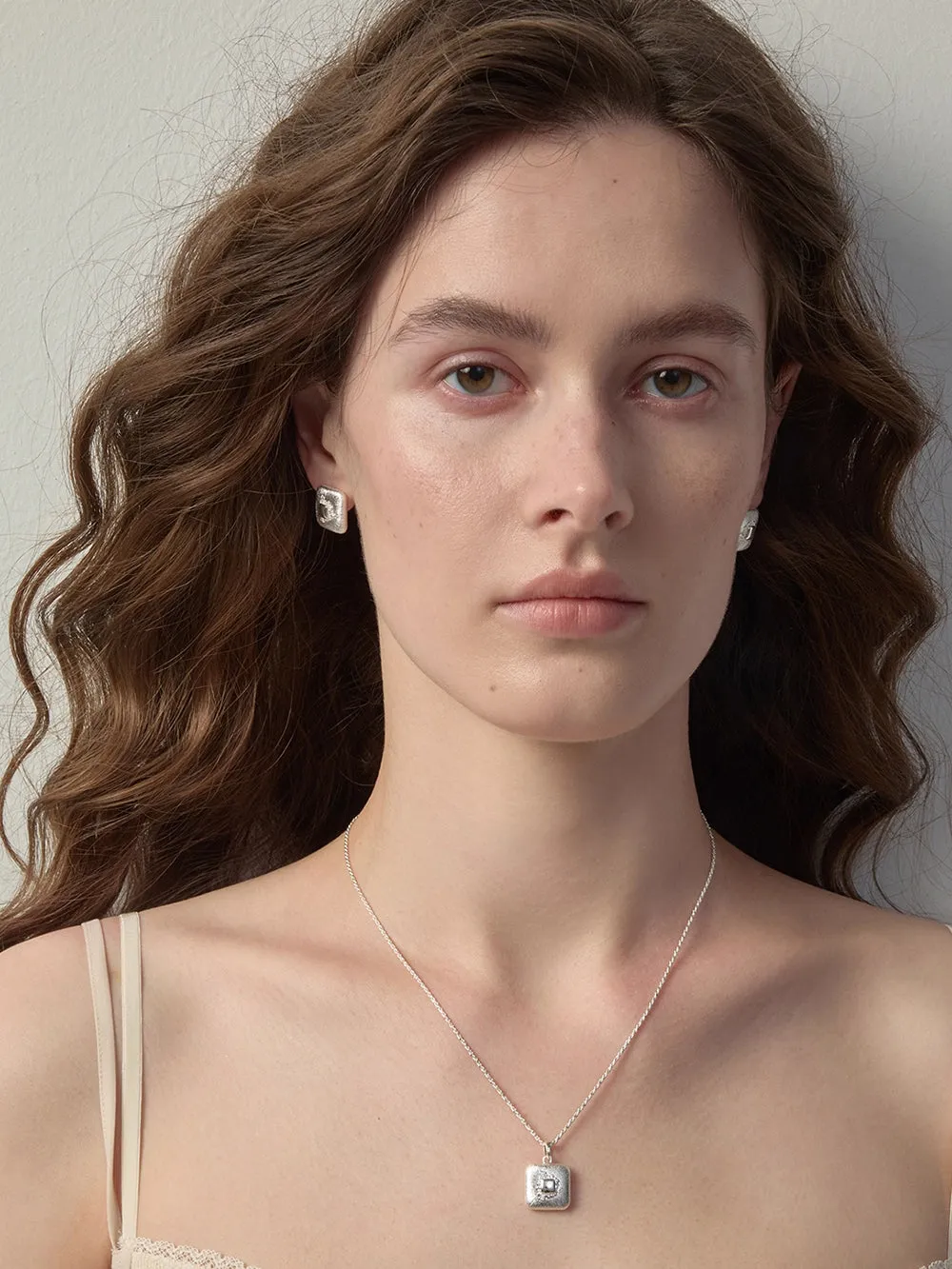 MUKTANK×SUN HUNTER Square Brushed Necklace sold by Muzkin product image thumbnail 5