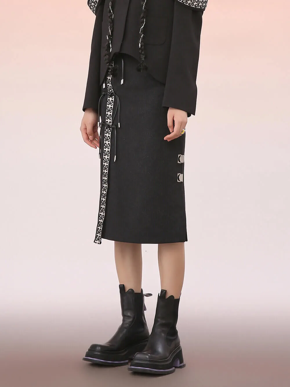 MUKZIN Black Vintage Minimalist Mid Skirt sold by Muzkin product image thumbnail 4