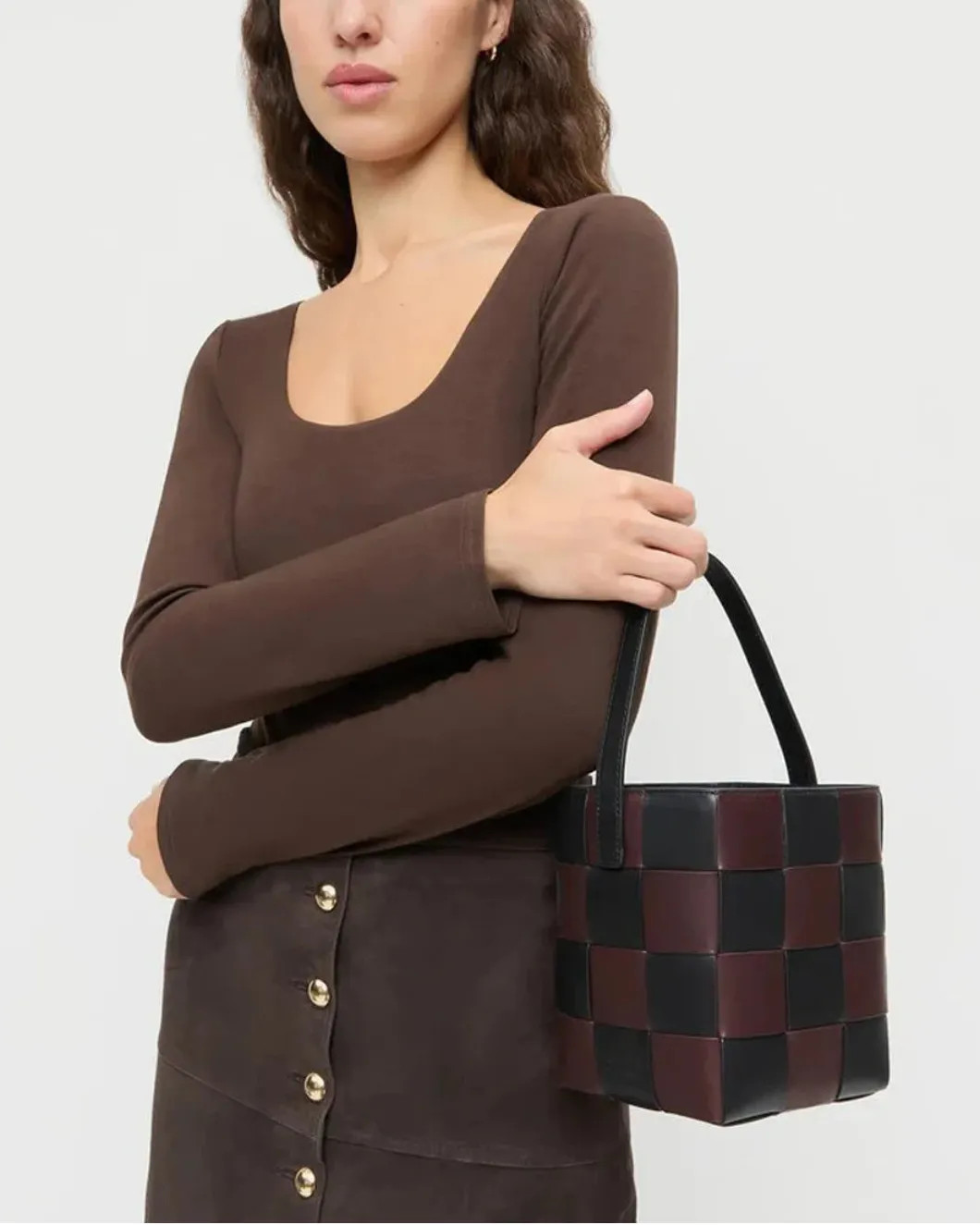 Laith Black/Brown Woven Bucket Bag sold by SHOWROOM product image thumbnail 2
