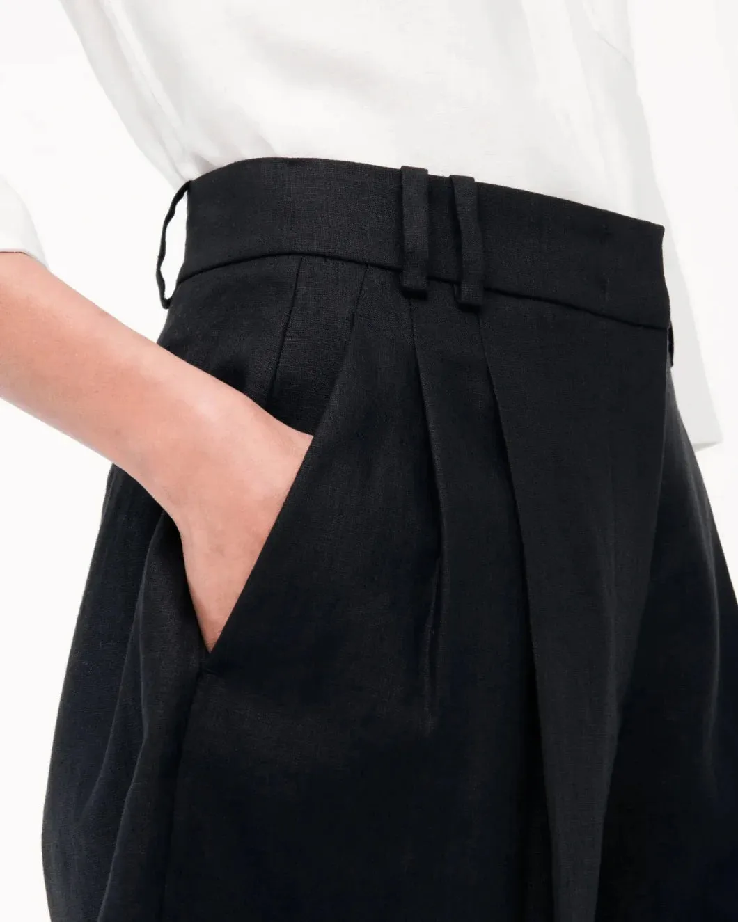 Pleated Short sold by SHOWROOM product image thumbnail 5