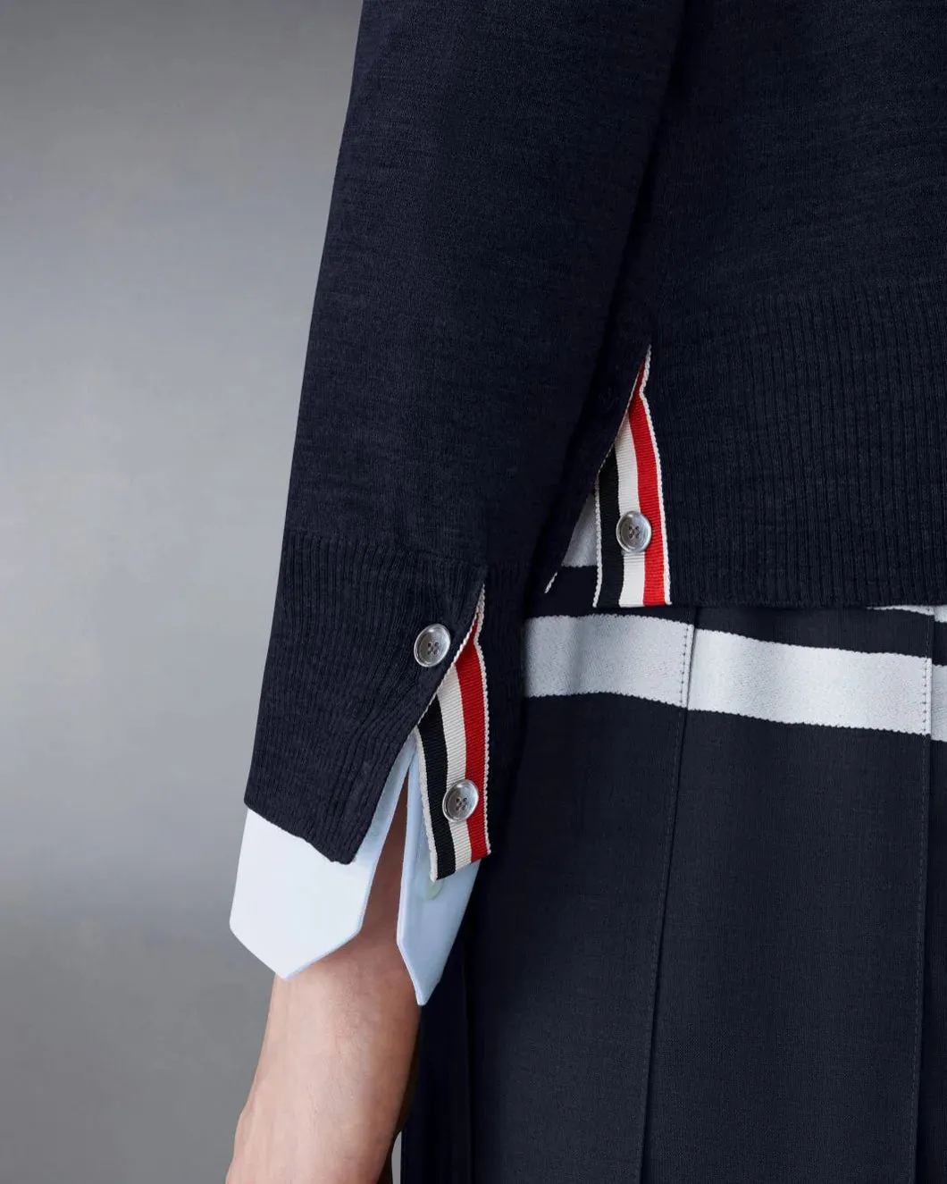 Wool Relaxed 4-Bar V-Neck Cardigan sold by SHOWROOM product image thumbnail 5