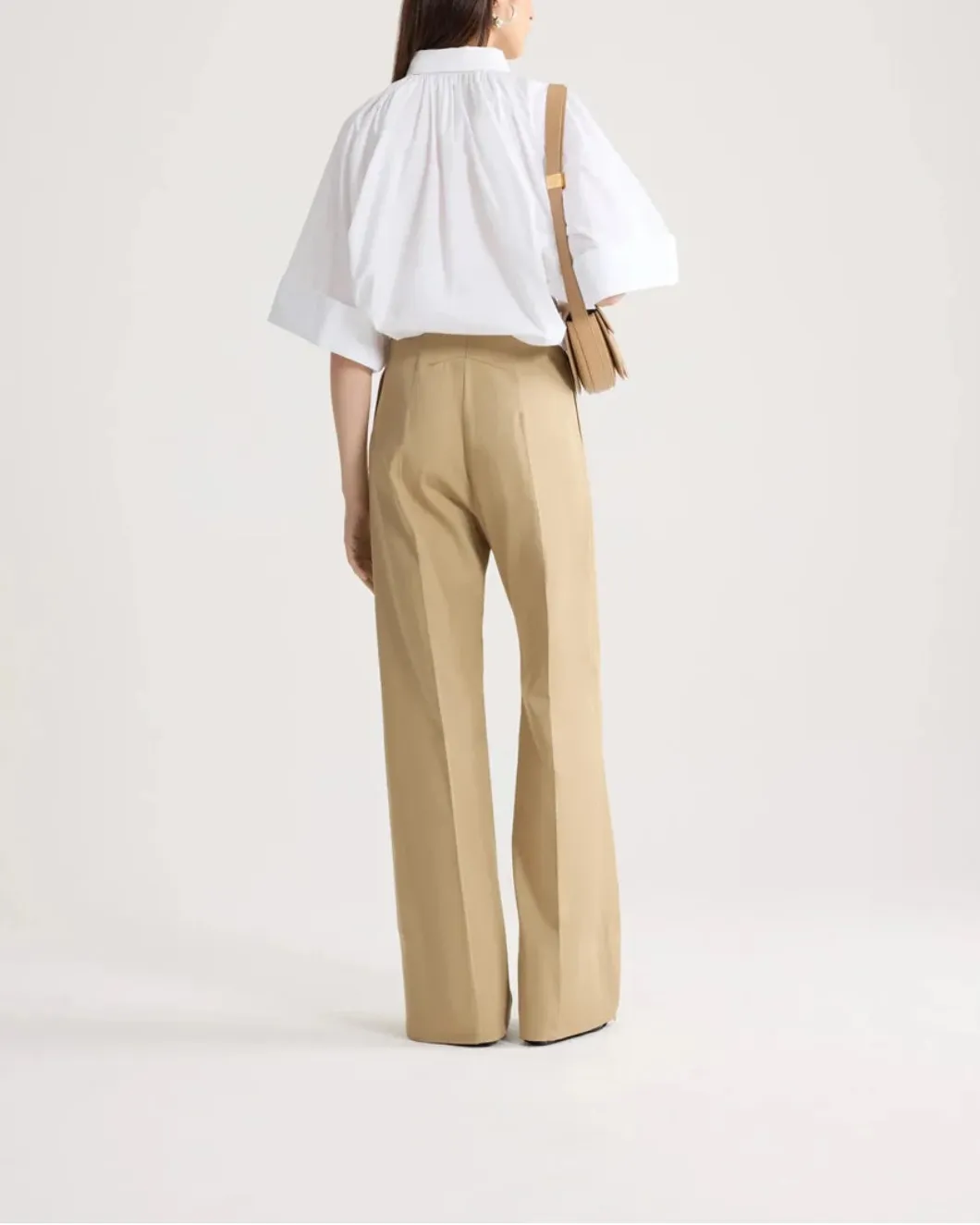 Organic Cotton Voluminous Short-Sleeved Blouse sold by SHOWROOM product image thumbnail 3