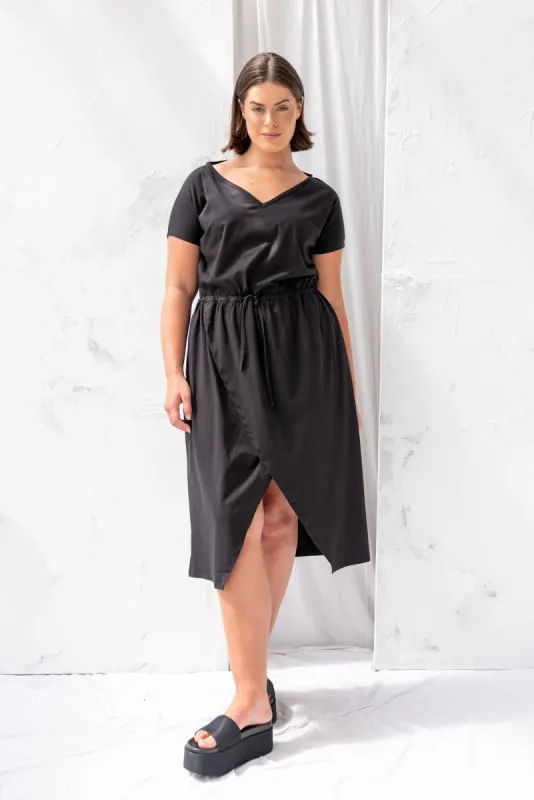 Converse Dress | Black sold by ReCreate
