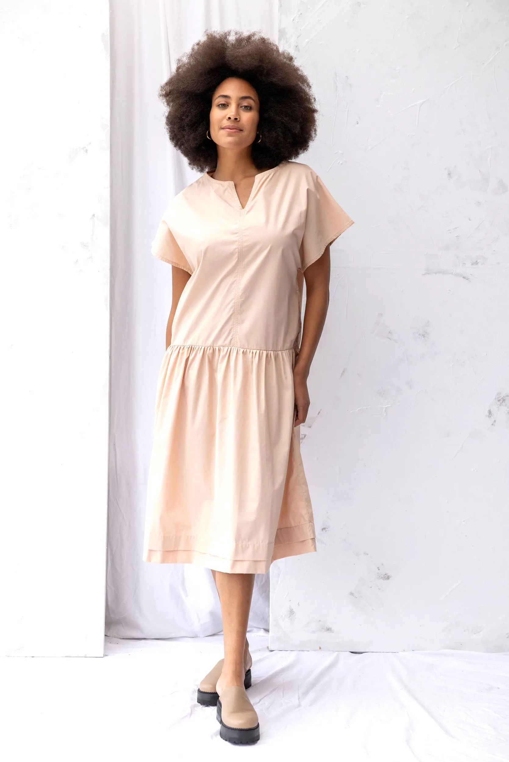 Joanne Dress | Blush | M sold by ReCreate product image thumbnail 2
