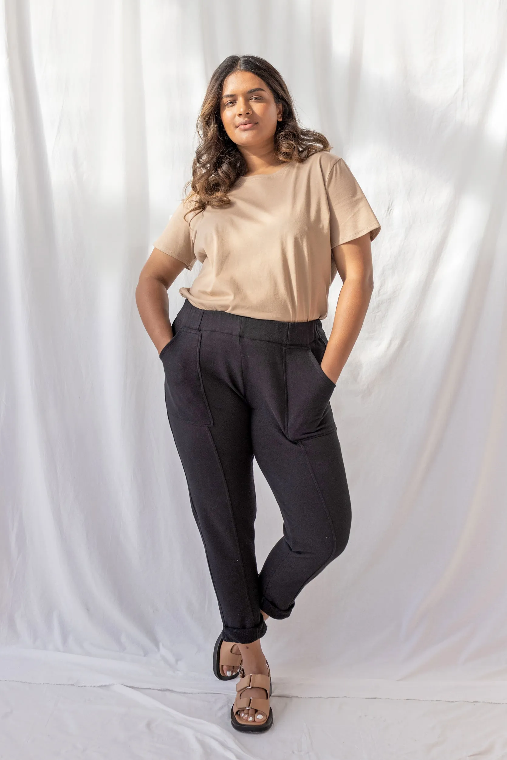 Hobby Trackpant | Black | M sold by ReCreate