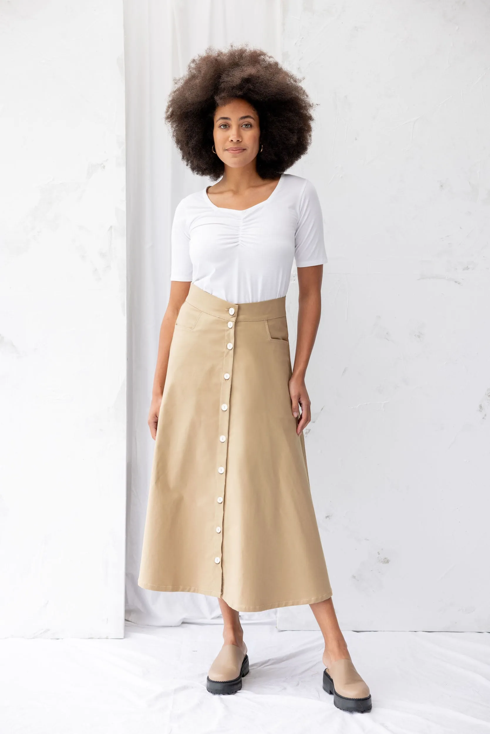 Cruise Skirt | Tan | L sold by ReCreate