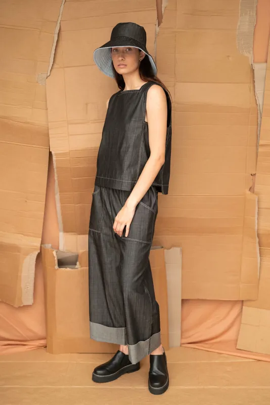 Oscar Pant | Midnight | XS sold by ReCreate