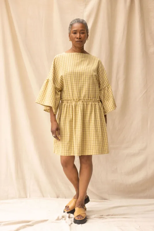 Field Dress | Daisy Check (S/M only) sold by ReCreate