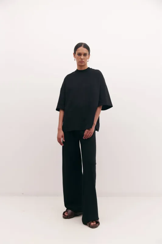 Gibson T-Shirt Black sold by Harris Tapper