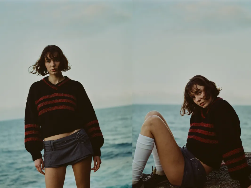 SARAH SWEATER BLACK AND RED (AVAILABLE 31.01.25) sold by Frisson Knits