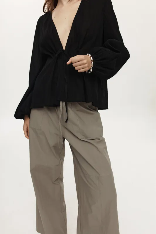 DELLA TOP - BLACK sold by Marle