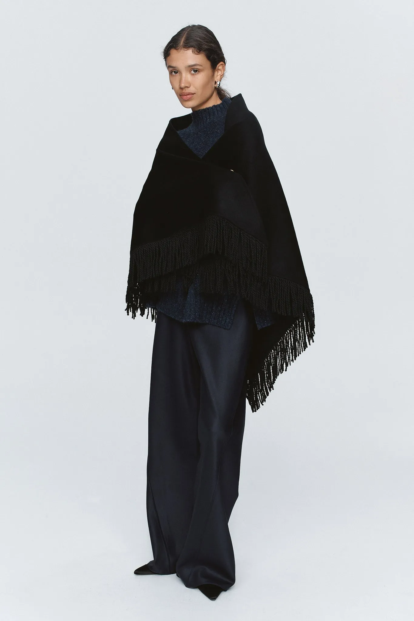 CORA SHAWL - BLACK sold by Marle