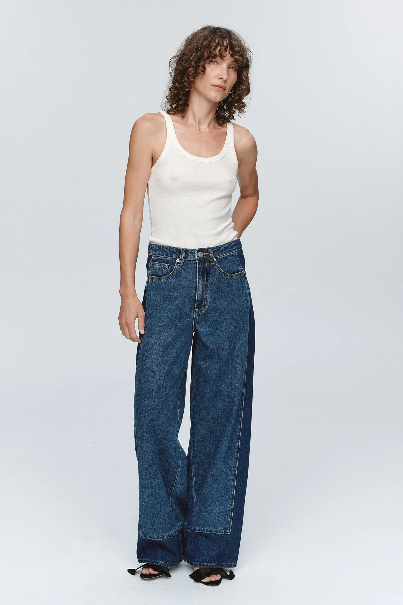 BORDER JEAN - WASHED INDIGO sold by Marle product image thumbnail 2