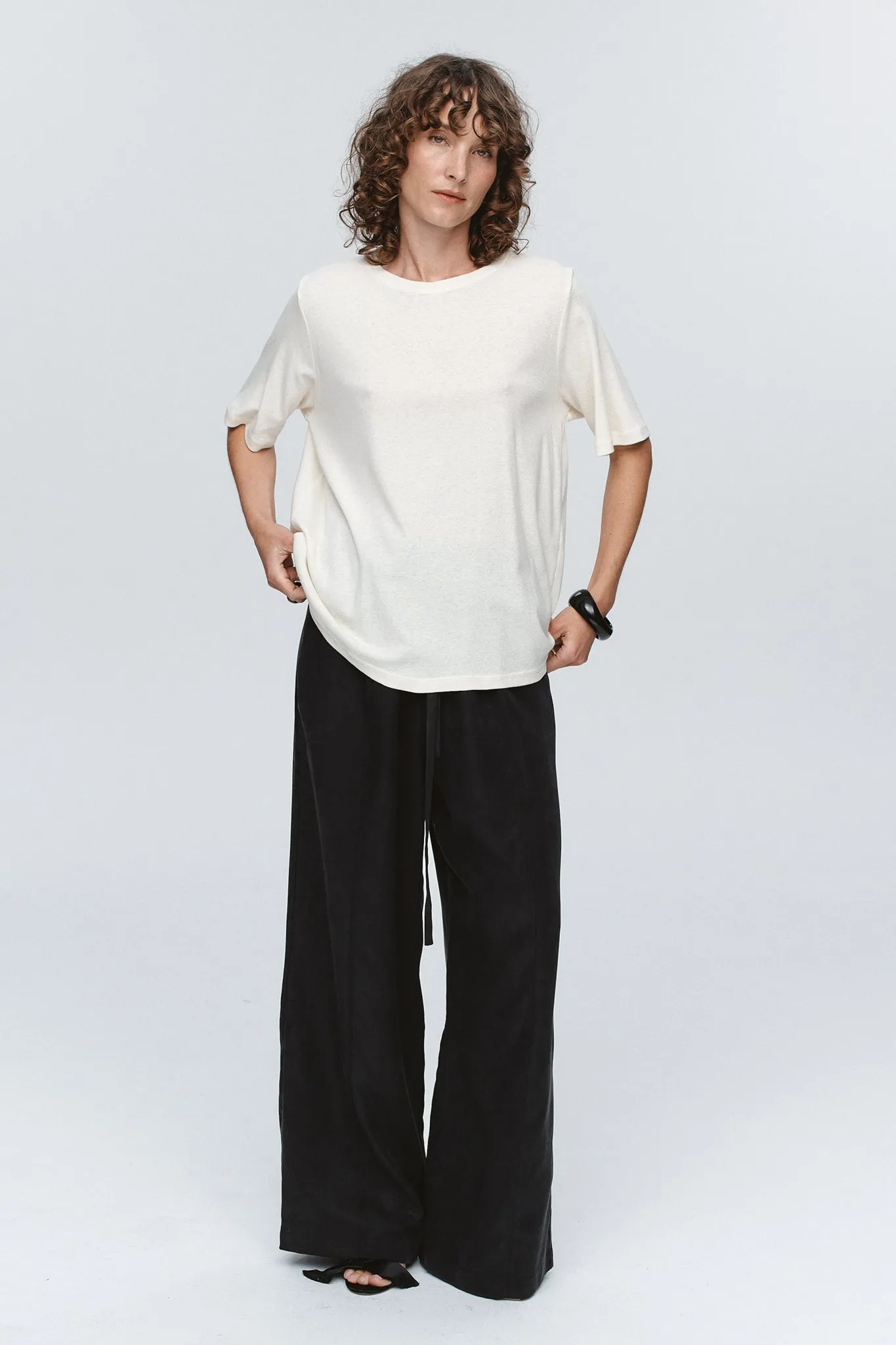 KENNA TEE - CRÈME sold by Marle