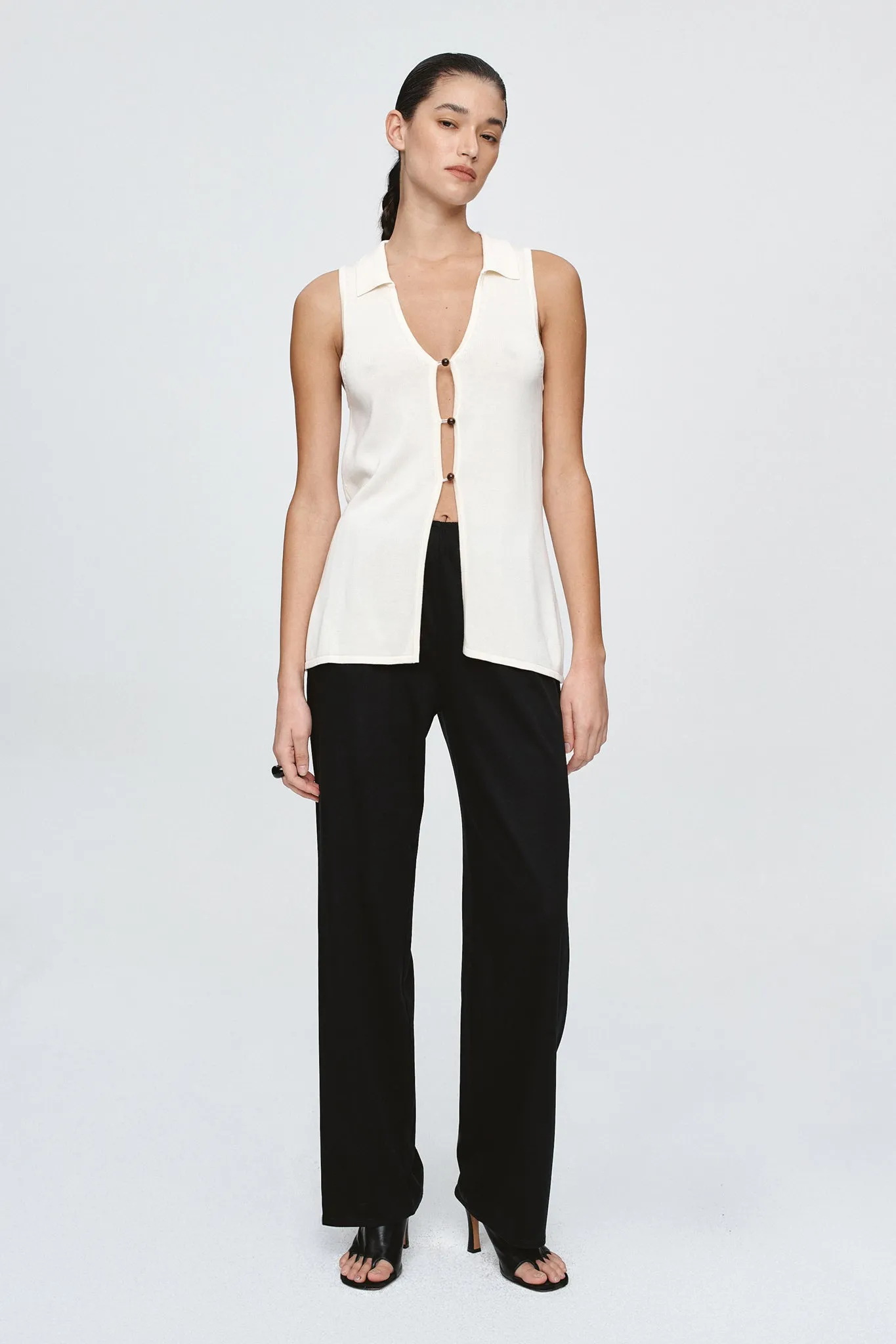 MO TOP - IVORY sold by Marle