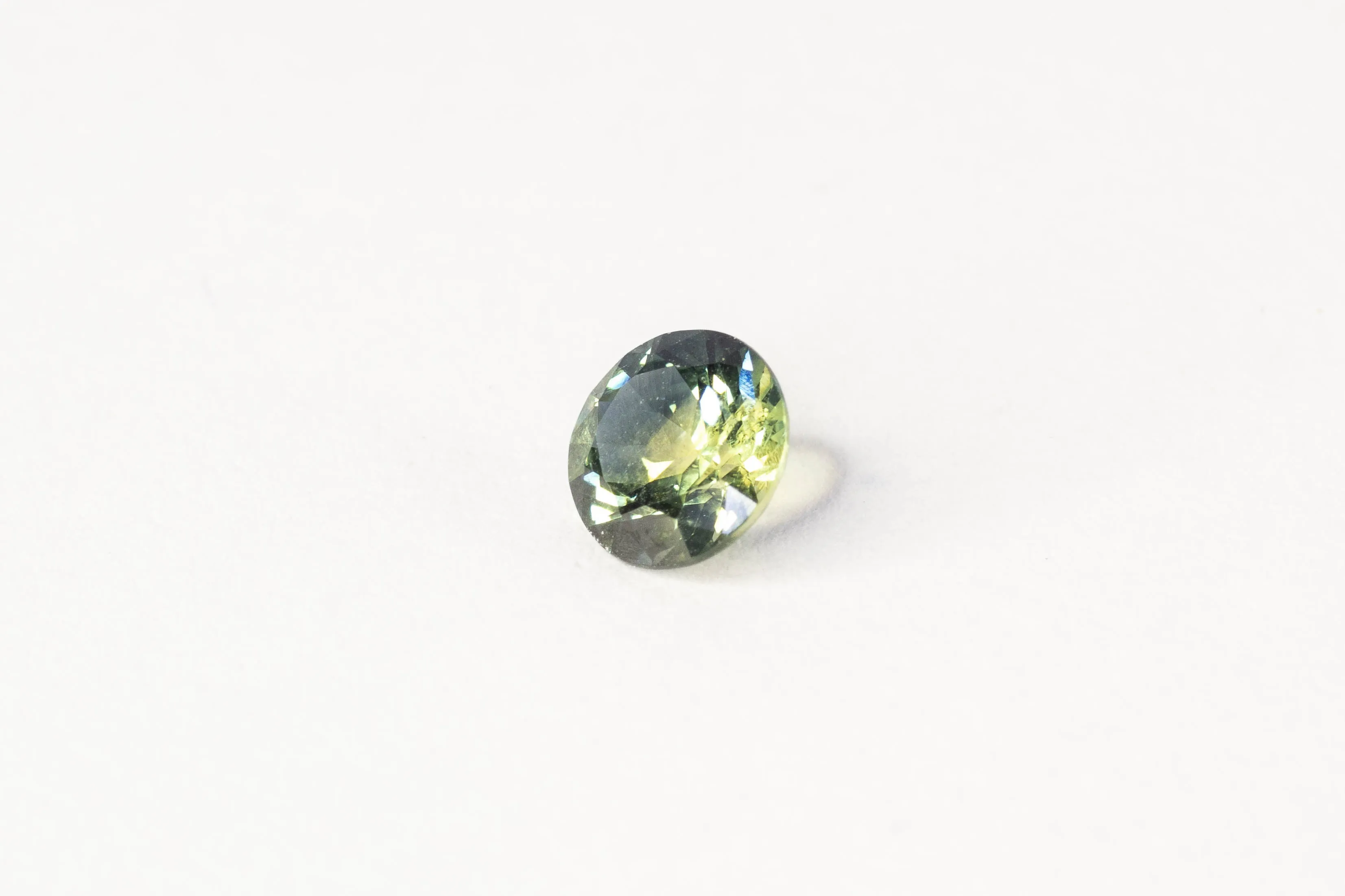 6mm Sapphire - 1.0ct Round - Green Pharoah's Eye sold by Sophie Divett Jewelry product image thumbnail 3
