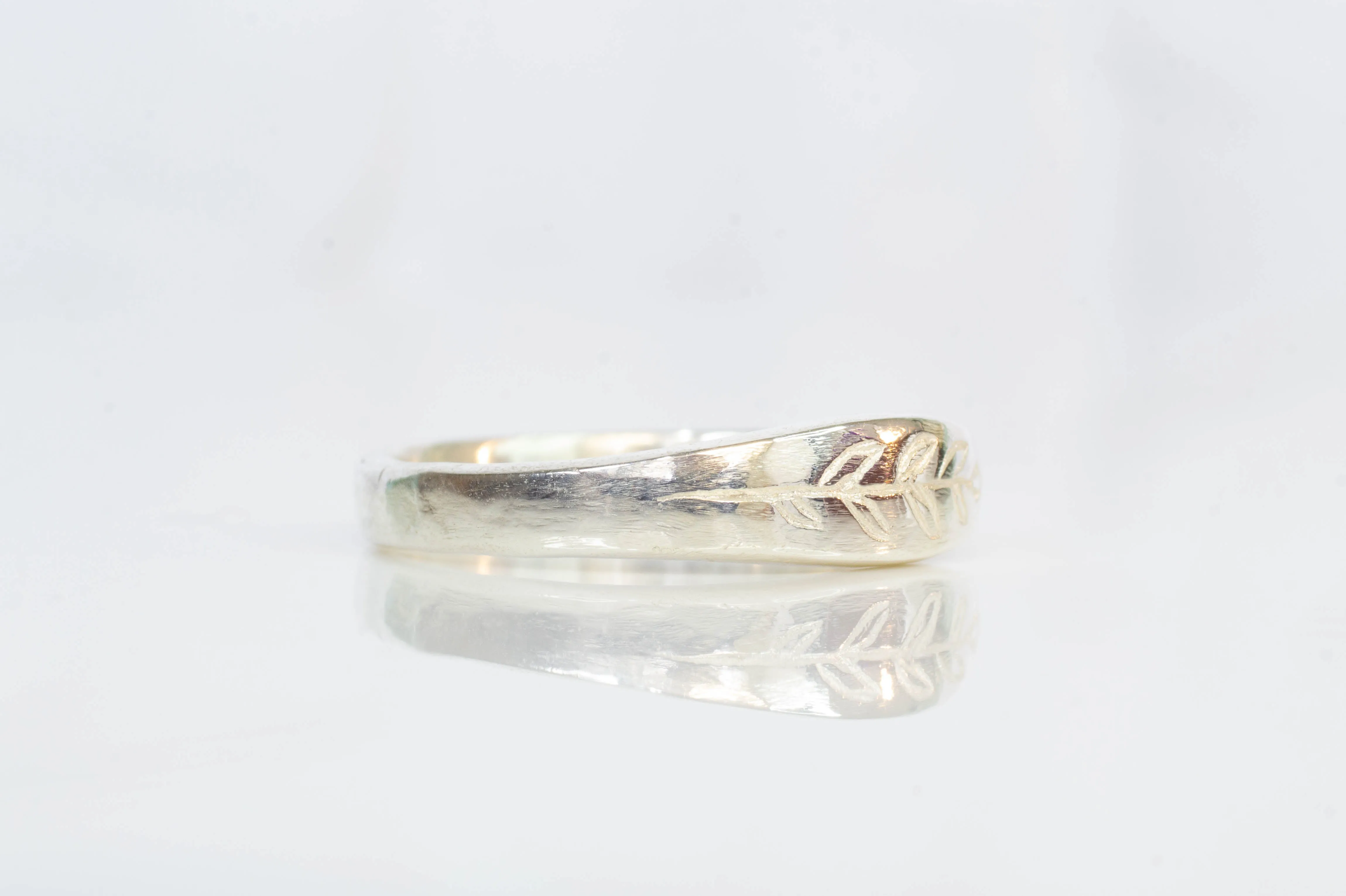 Leaf Signet Ring - White Gold sold by Sophie Divett Jewelry product image thumbnail 4