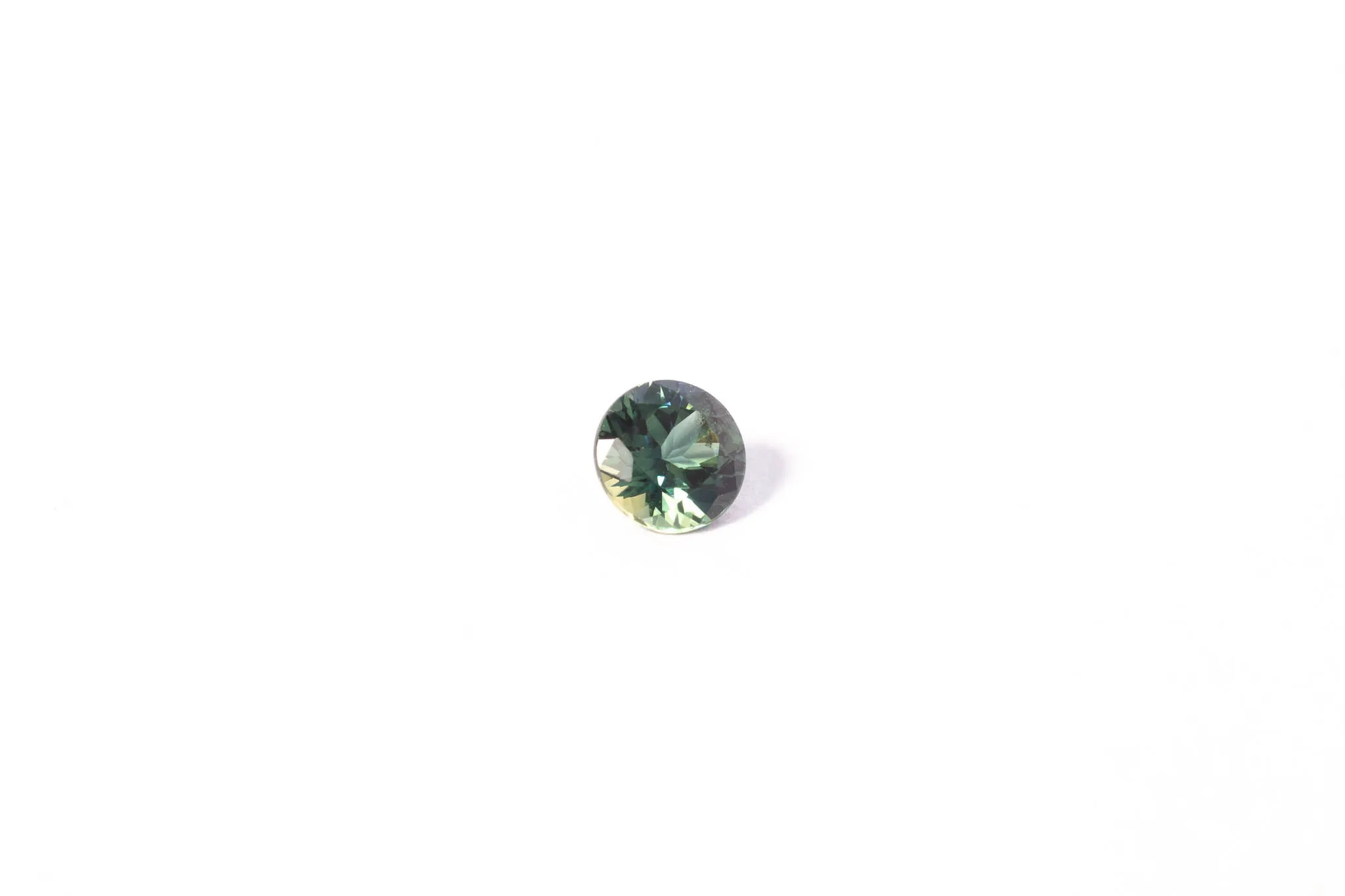 5mm Sapphire: 0.65ct Round - Teal Green sold by Sophie Divett Jewelry product image thumbnail 3