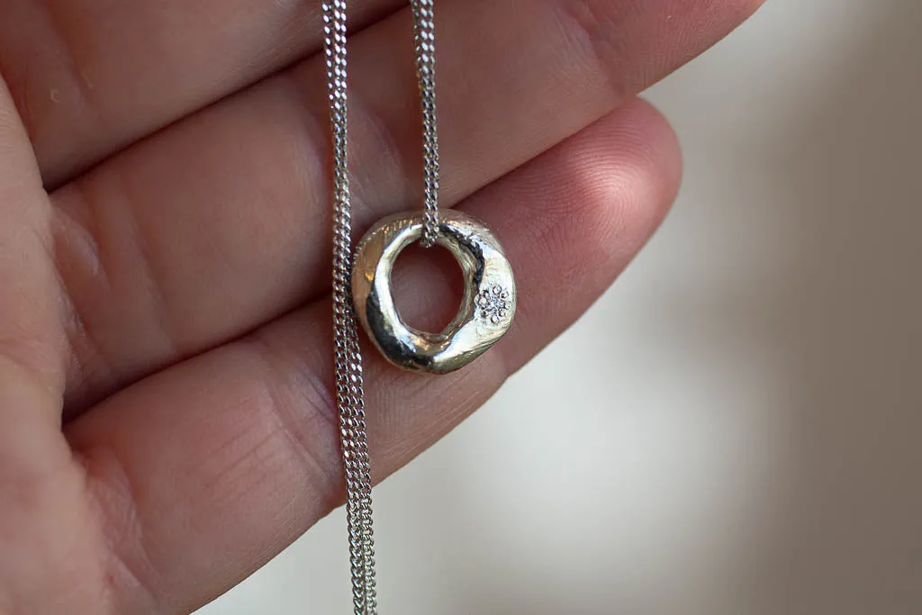 Circle Pendant - Small - White Gold sold by Sophie Divett Jewelry product image thumbnail 2