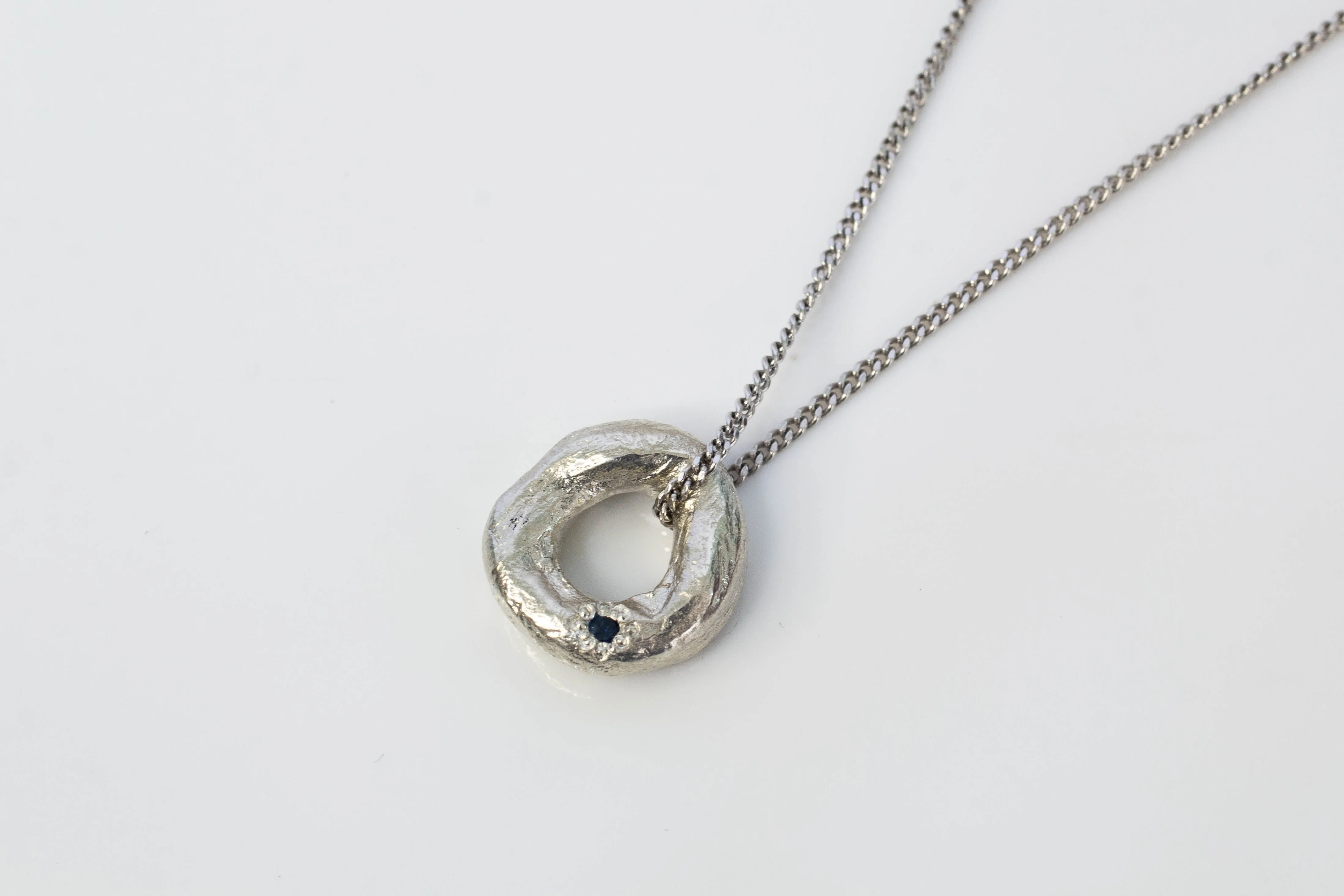 Circle Pendant - Small - White Gold sold by Sophie Divett Jewelry product image thumbnail 5