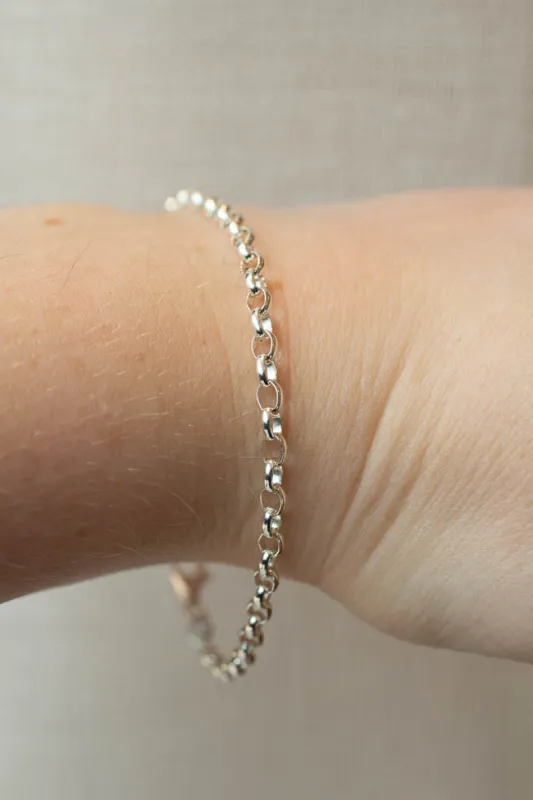 Medium Oval Link Chain Bracelet - Sterling Silver sold by Sophie Divett Jewelry
